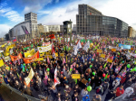 Auftaktkundgebung zur Demo (Foto: Die Auslöser/Flickr) Demo