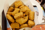 Mit Antibiotika und Gen-Soja? (Foto: Brandon Wang/flickr) Nuggets
