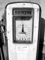 ©Fotografenname: Sebastian Bernhard, www.pixelio.de Bild Zapfsäule