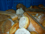 Dieses Brot landet nicht im Müll sondern im Schweinetrog (Foto: Alison Young/flickr) Brot