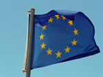Gabi Schoenemann / pixelio.de EU-Flagge