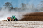 Studie: N₂O-Ausstoß im Aufwind (Foto: CC0) Trecker