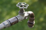 ©Fotografenname: Günter Havlena, www.pixelio.de Bild Wasserhahn