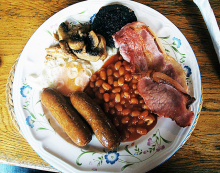 Weniger Wurst zum englischen Frühstück? (Foto: Marcello/flickr) English